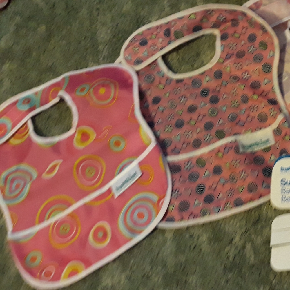 Bumpkins bibs girl